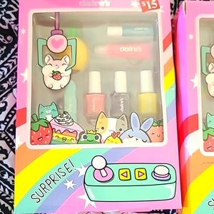 Nail polish lip gloss set